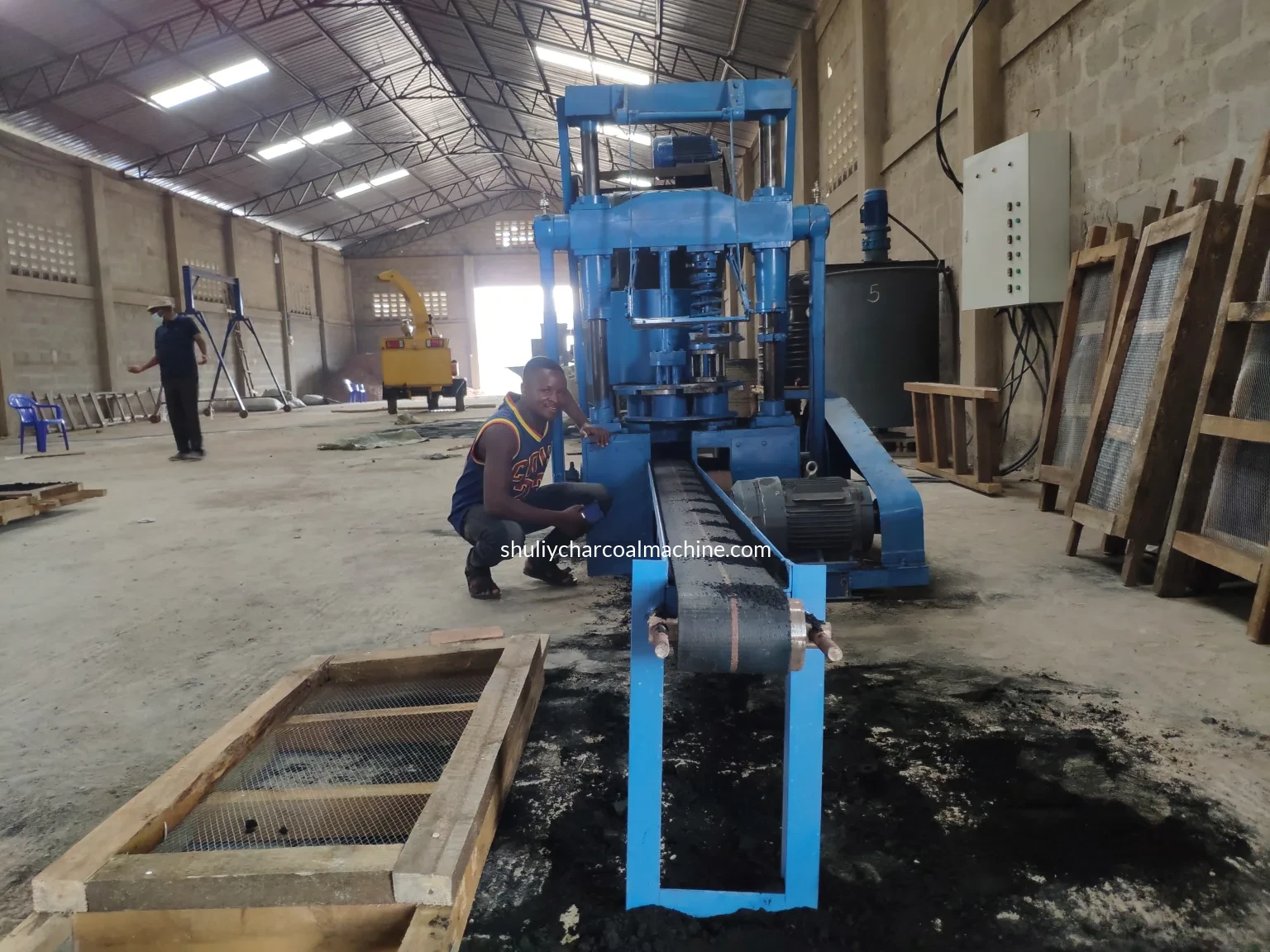 Customer case of briquette production line