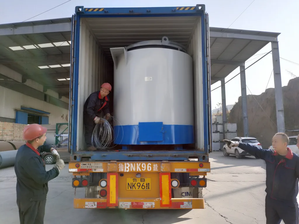 Delivery of hoisted carbonization furnace